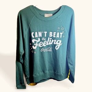 WILDFOX Women’s NWT Green Coca Cola Can’t Beat the Feeling Sweatshirt Size Small